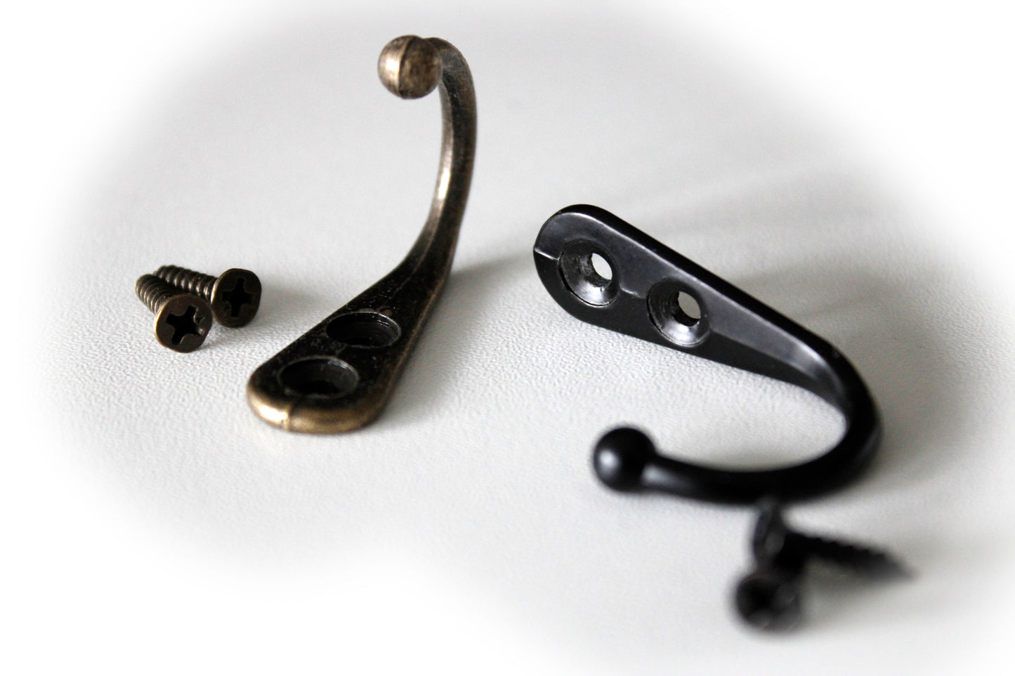 Vintage und Modern: Stilvolle Schlüsselhaken für Ihr Schlüsselbrett von HlzLaden