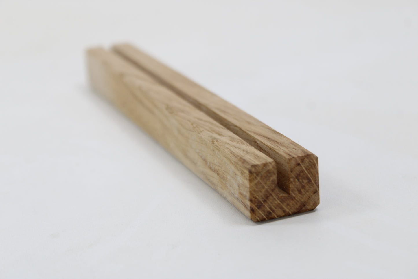 Bilderleiste - Fotoleiste aus Eichenholz, Wandboard für Bilder, mit Klebeaufhängung