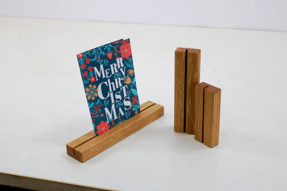 Handgefertigter Kartenhalter aus Eichenholz