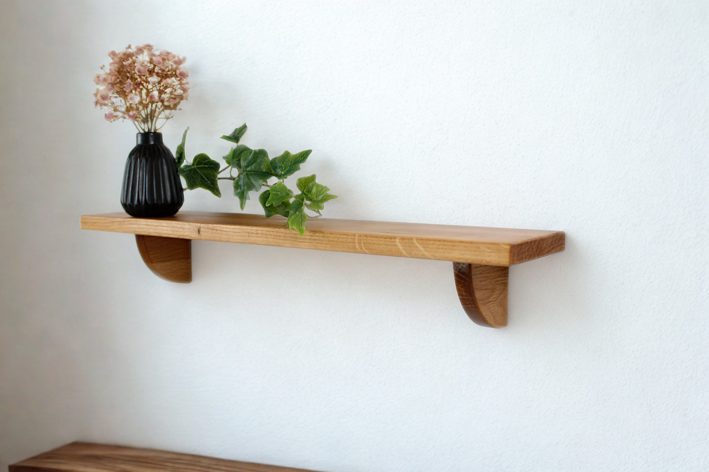 Wandregal „Liv“ – handgefertigtes Regal aus massiver Eiche | minimalistisches Design | Holzregal für Wohnzimmer, Küche & Bad